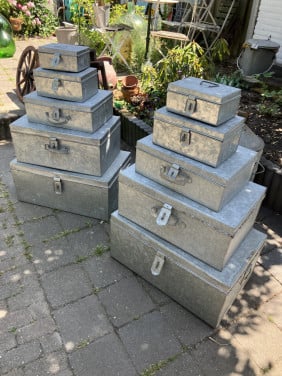 Metalen opbergkoffers