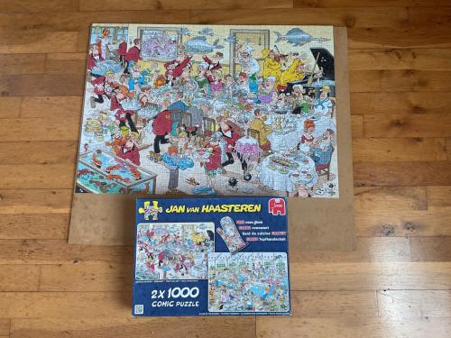 Jan van Haasteren puzzel 2 x 1000 stukjes compleet € 13