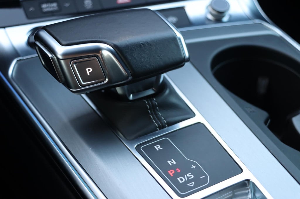 Audi A6 avant 50 tfsi e quattro s edition competition 300pk s-tronic