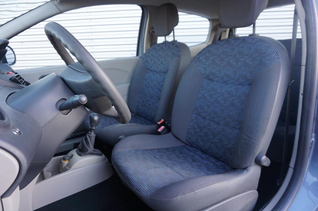 Renault Twingo 1.2 authentique airco / elektr. ramen / nap