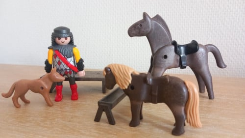 Playmobil ridder, paardjes met drinkbak
