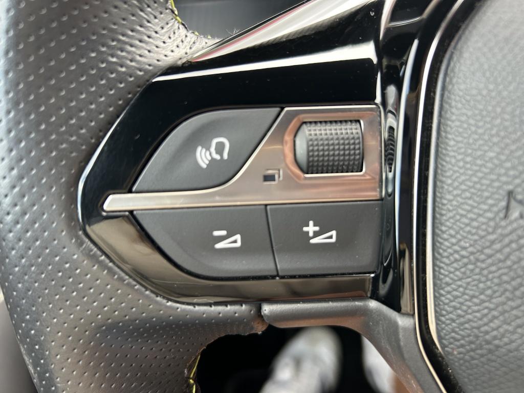 Peugeot 208 ev 50kwh 136pk | navigatie | bluetooth | parkeersensoren voor &