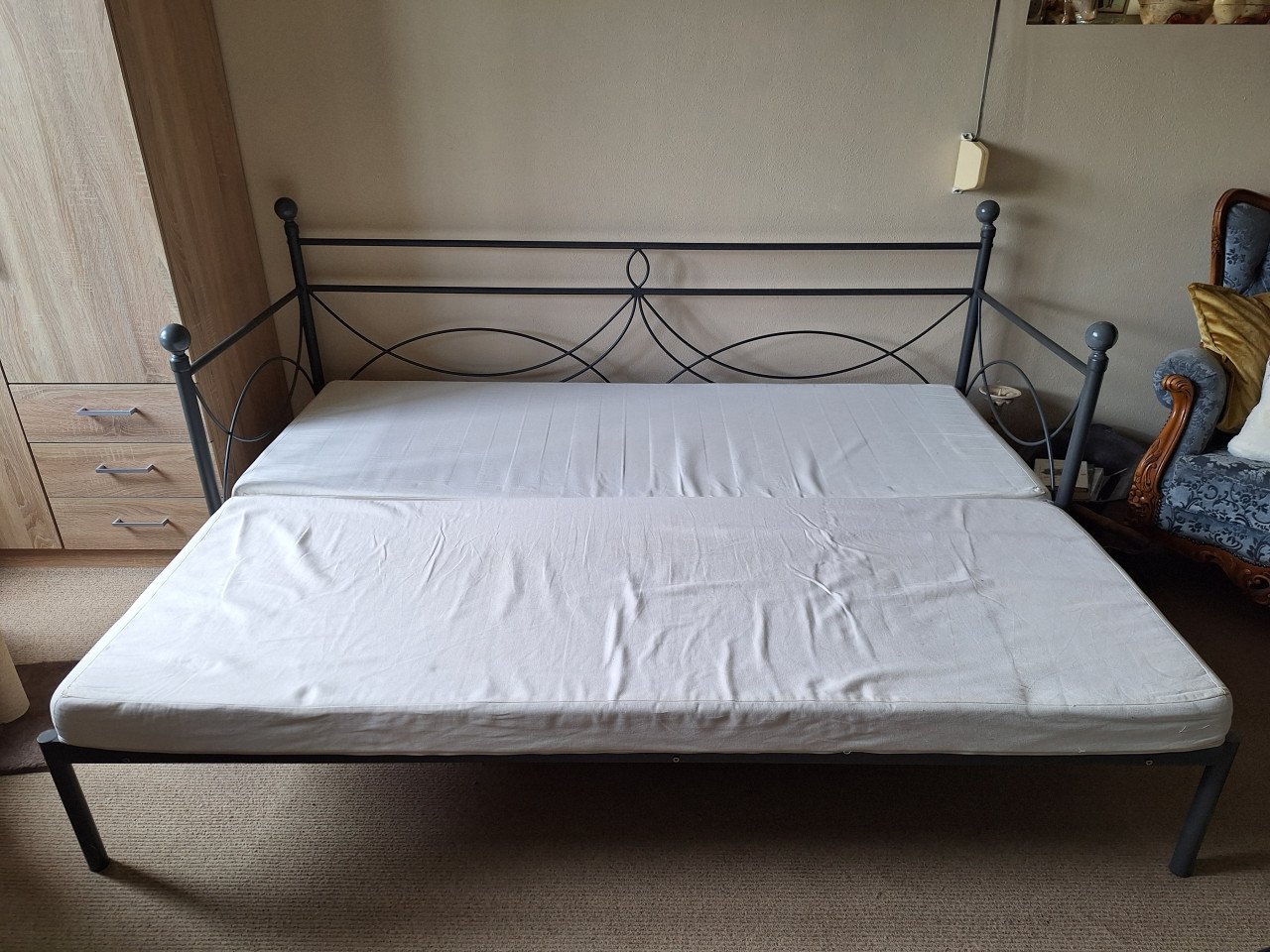 Bed, logeerbed