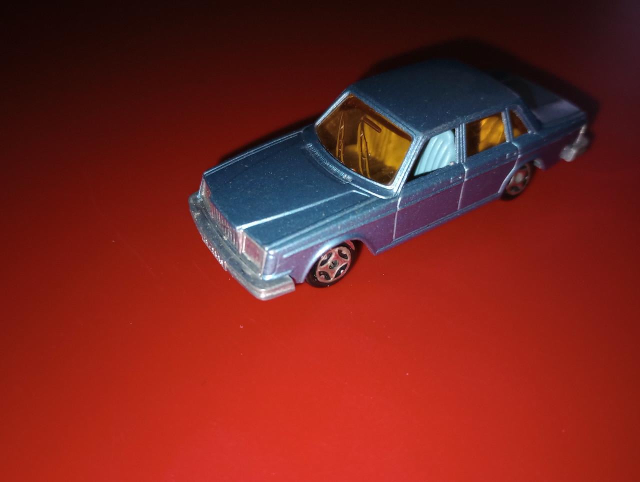 Norev Mini Jet Volvo 264 155