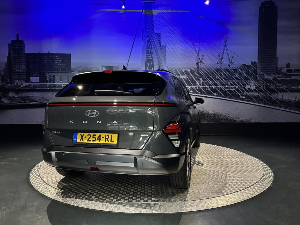 Hyundai Kona 1.6 gdi hev comfort smart *apple/android*camera*