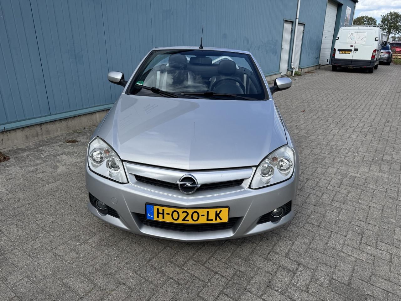 Leuke Opel Tigra Twintop (cabriolet) 1.4 16v 2010
