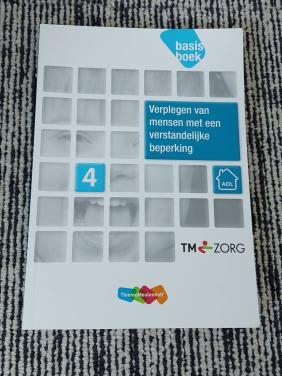 Boek: verplegen van mensen met een verstandelijke beperking