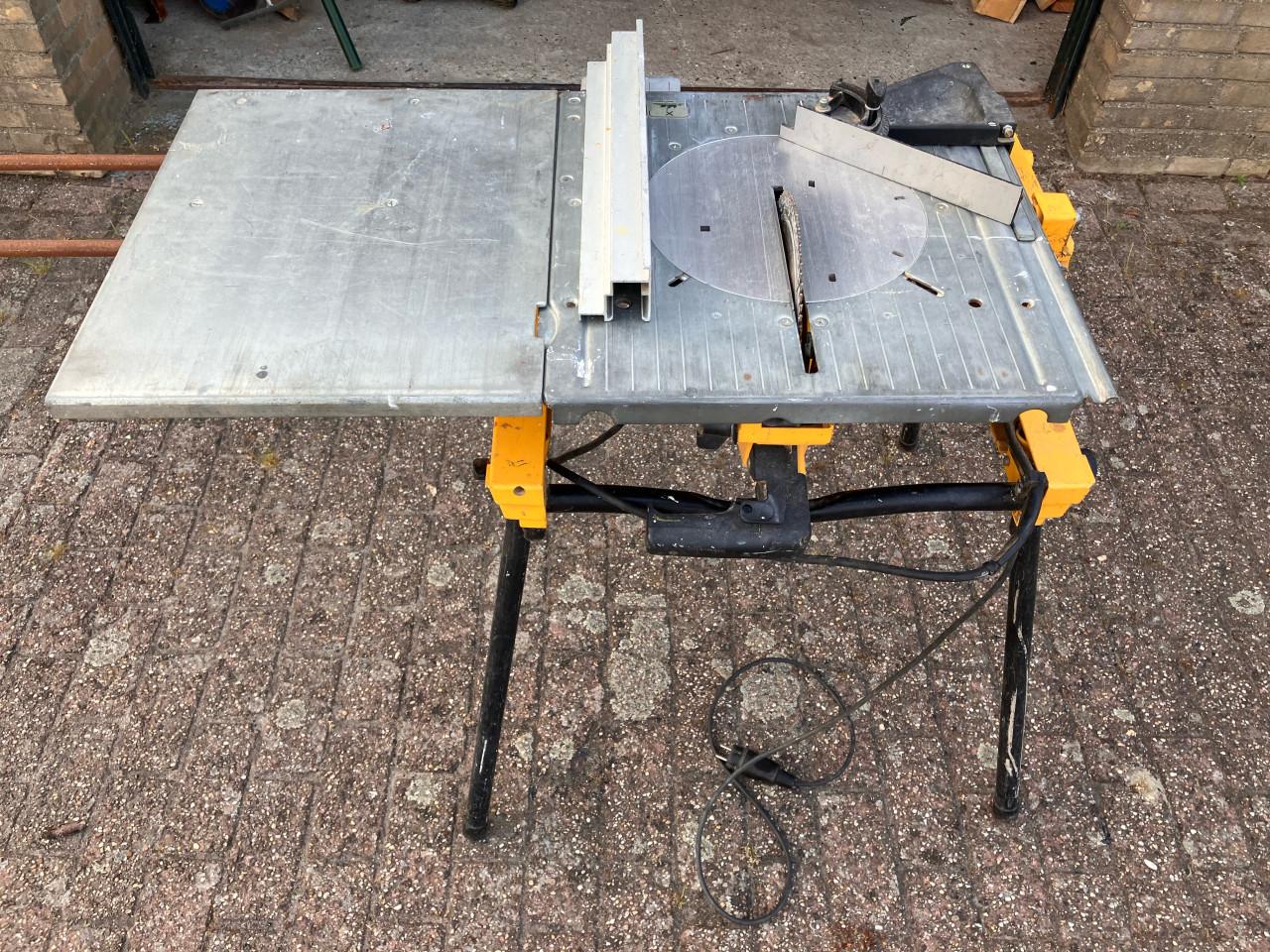Dewalt zaagtafel