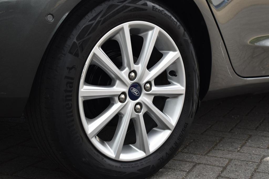 Ford Fiesta 1.0 ecoboost titanium | climate control | adaptive cruise contr