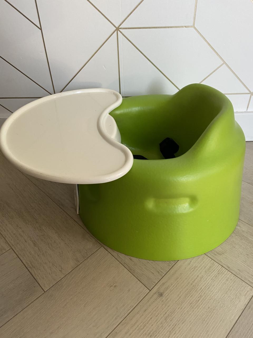 Bumbo stoeltje + tafeltje