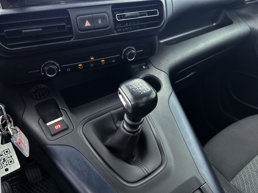 Peugeot Rifter 110 pk allure | rijklaar | panormadak | trekhaak |