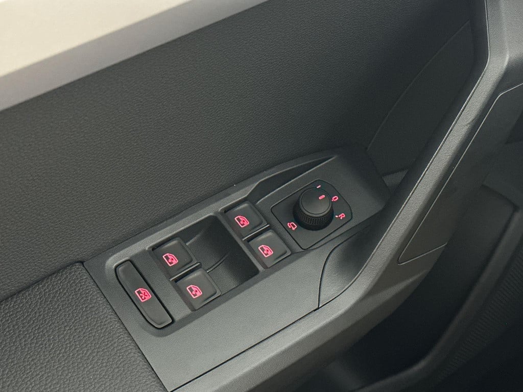 Seat Ibiza fr business connect 1.0 85 kw / 115 pk ecotsi hatc