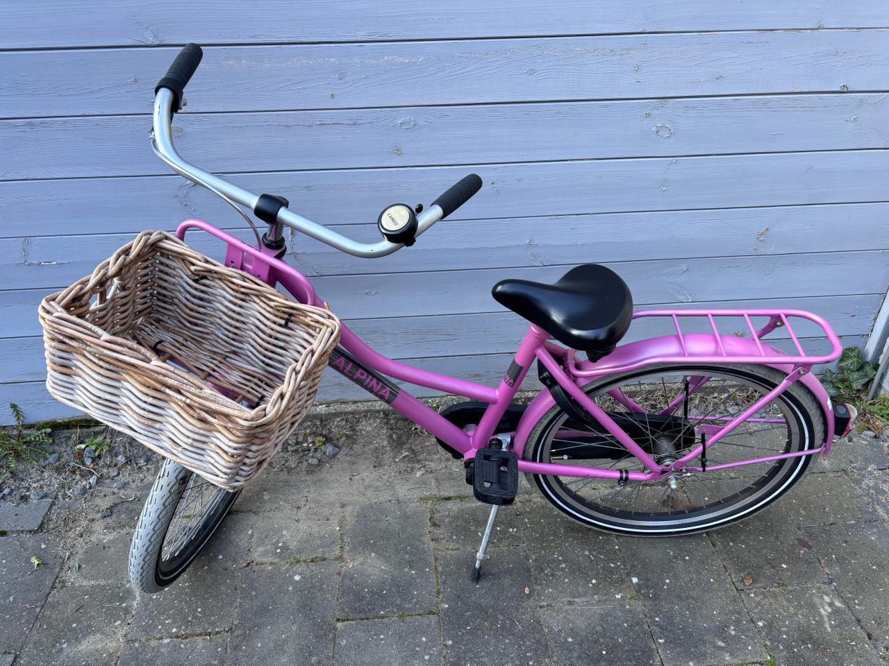 Mooie meisjesfiets Alpina Cargo 22 inch