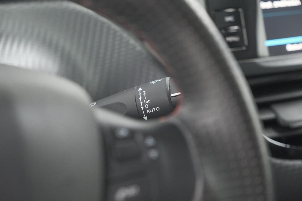 Peugeot 2008 puretech 130 gt-line | allseason banden | panoramadak | apple 