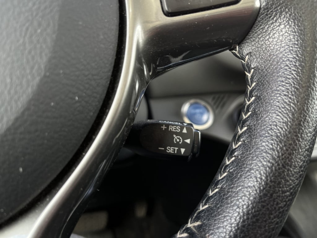 Toyota Yaris 1.5 hybrid dynamic | navi | camera |