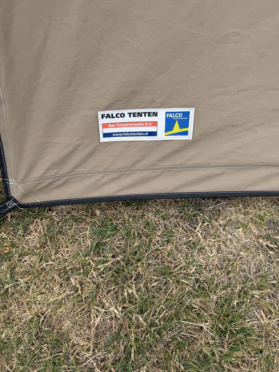 Gereserveerd- Gratis af te halen Falco Havik 6-persoons familietent