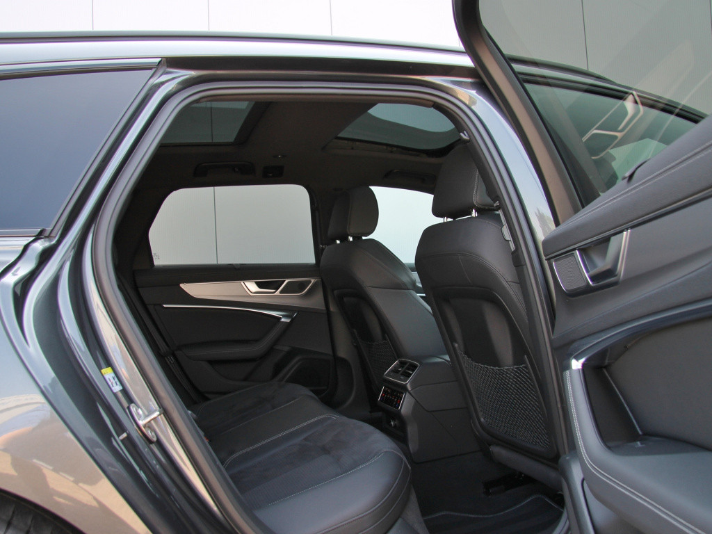 Audi A6 avant 55tfsi e hybrid 367pk quattro competition s-line | pano dak |