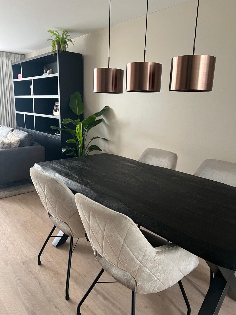 Eetkamertafel