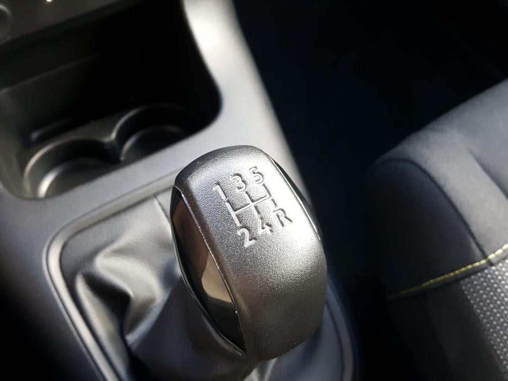 Citroen C3 1.2 puretech 82pk feel navigatie via apple/android | cruise & cl