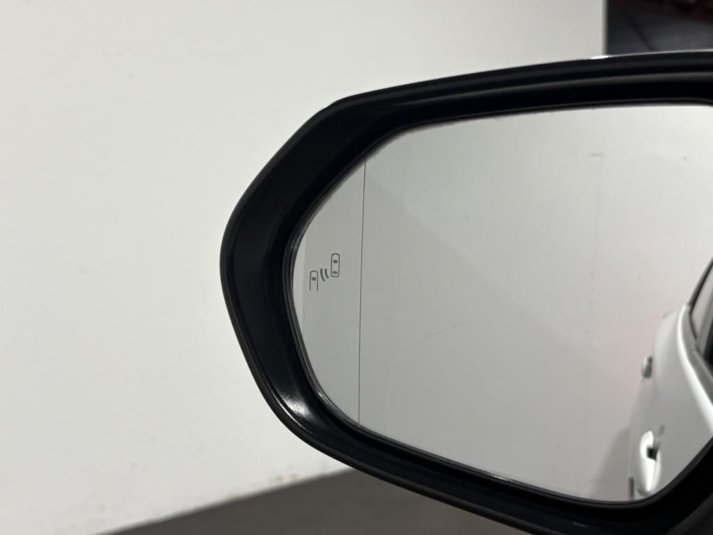 Toyota Prius 1.8 first edition | camera | bsm | pdc |