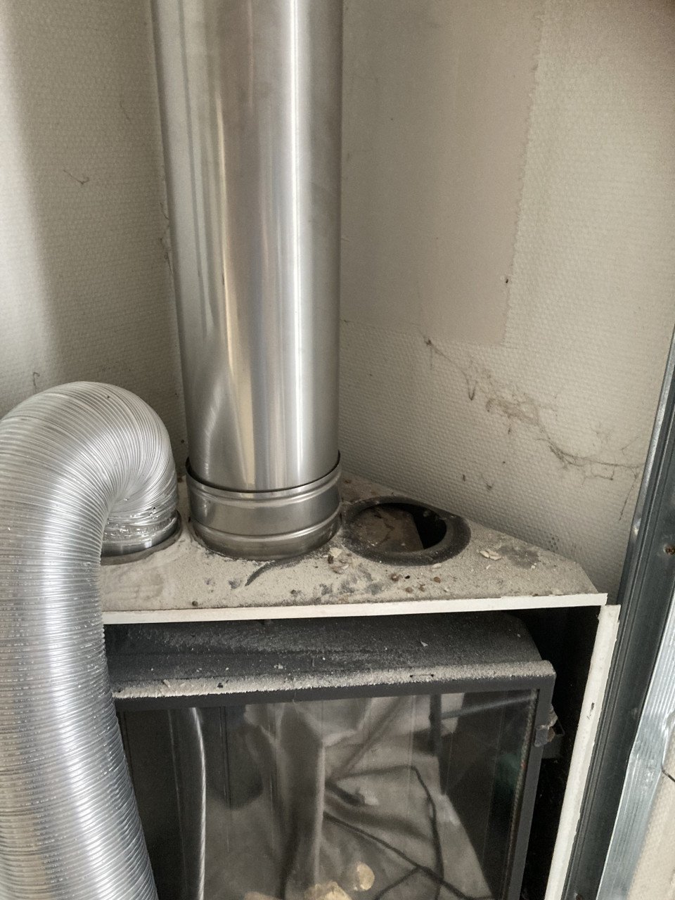 Inbouw gaskachel compleet met rookgas afvoerkanalen