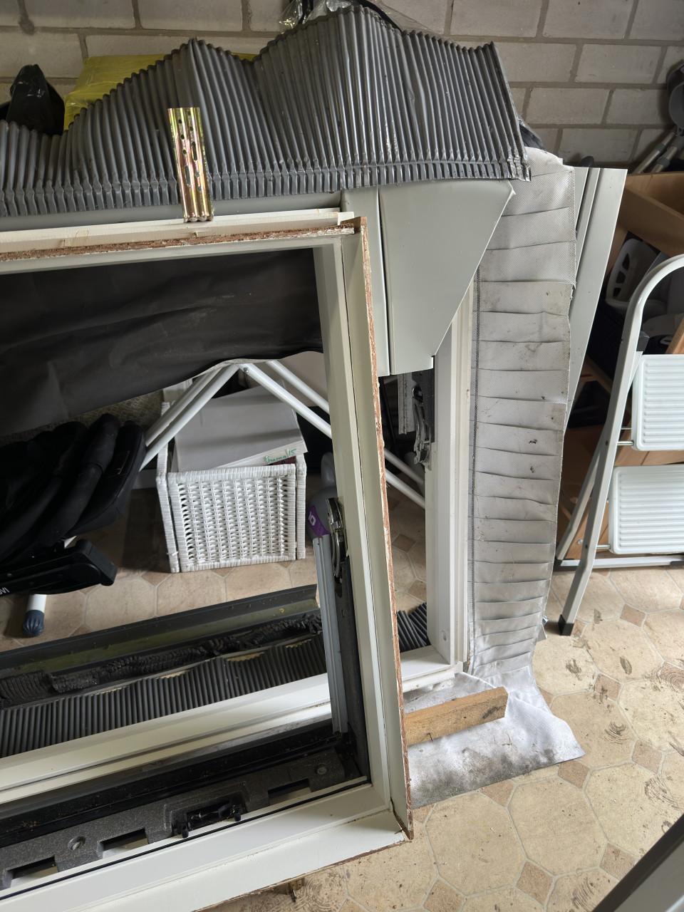 Velux dakraam GGL UK04 2 stuks