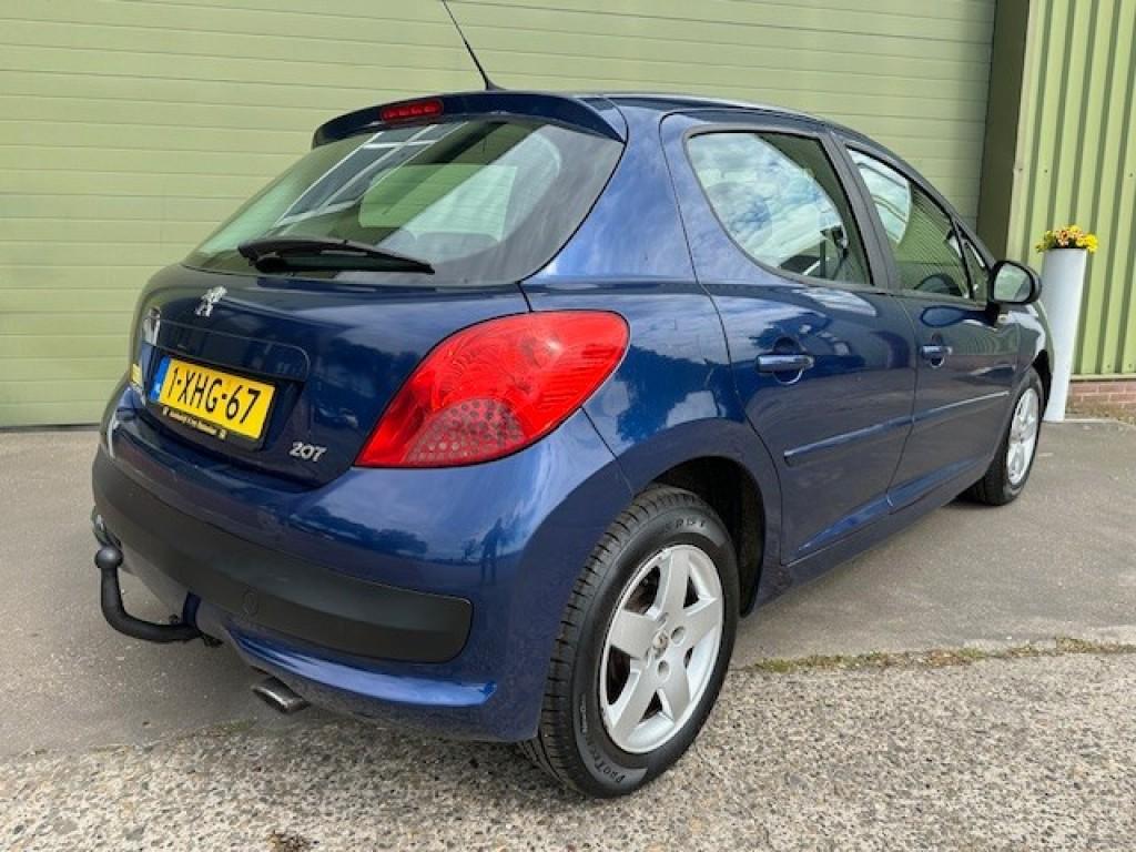 Peugeot 207 1.4 vti xs