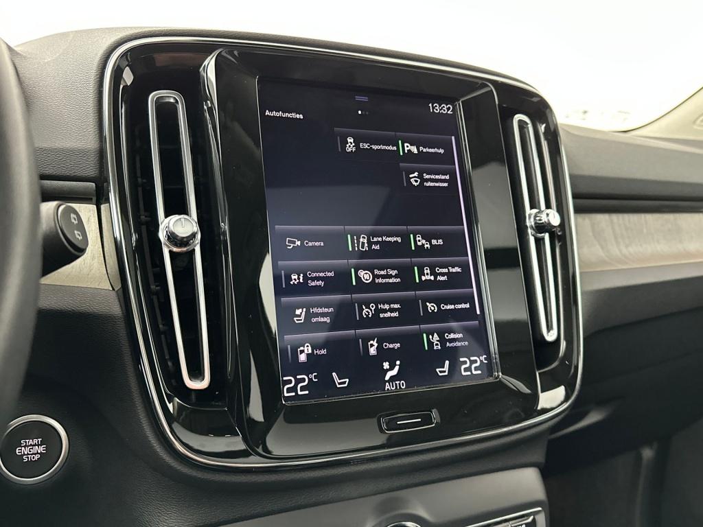 Volvo XC40 t5 262pk recharge inscription| pano| adap.cruise| leder| camera|