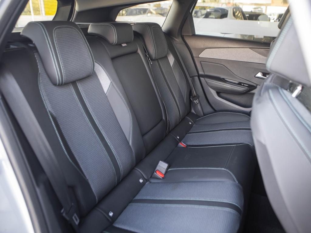Peugeot 308 sw 1.2 puretech 130pk allure automaat | 360 camera | stoel & st