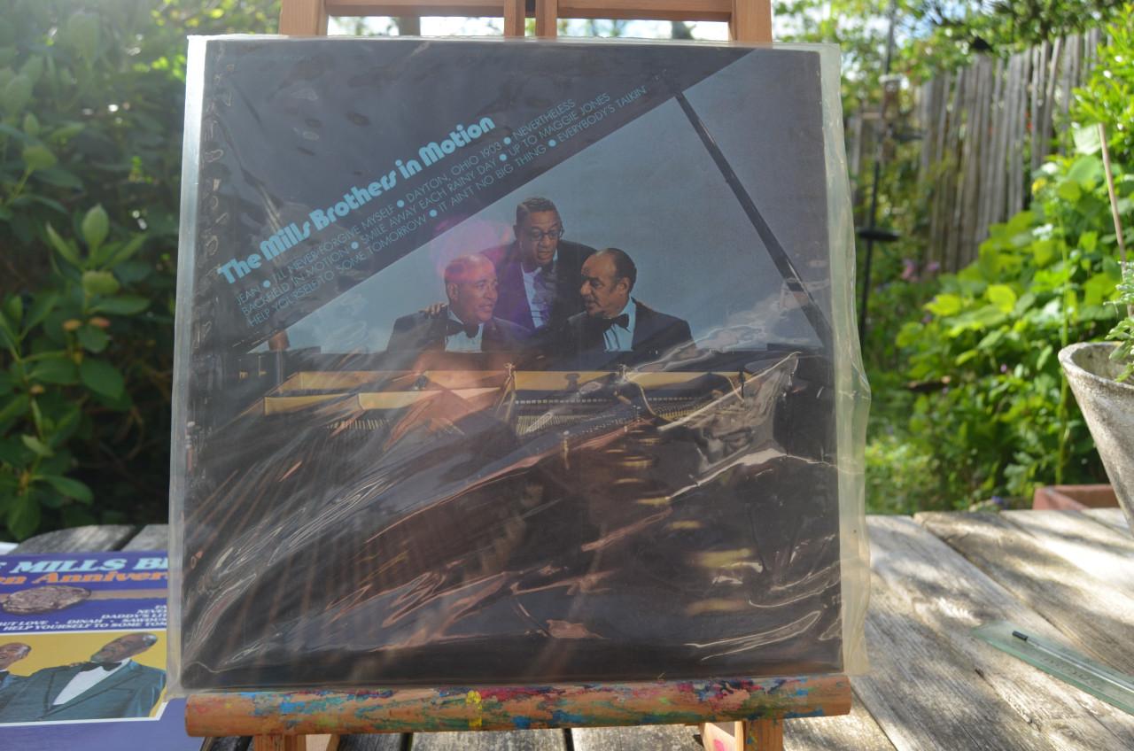 Heel veel LP's Mills Brothers (2)
