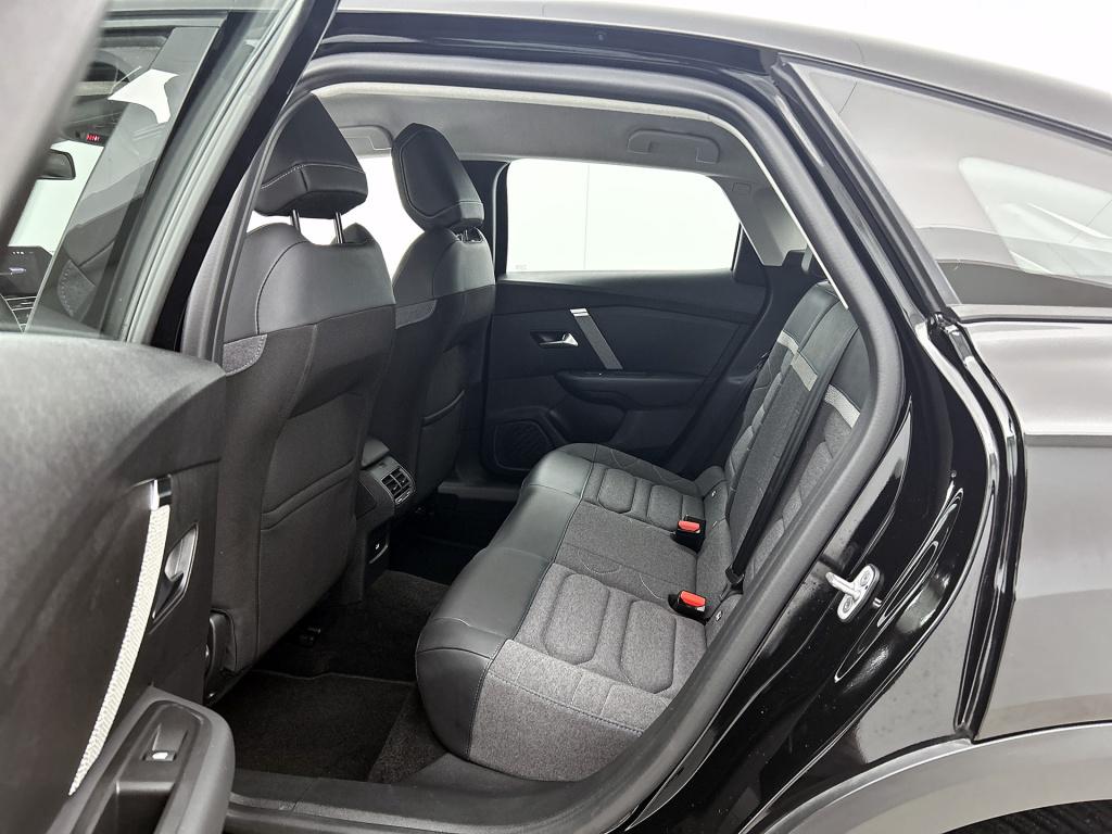 Citroen C4 130 pk feel edition | rijklaar | navigatie | comfort seats | 360