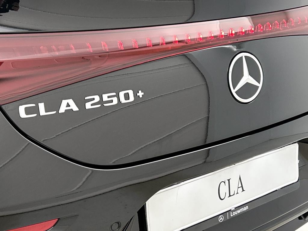 Mercedes-Benz Cla 250+ launch edition 85 kwh trekhaak | adaptieve cruisecon
