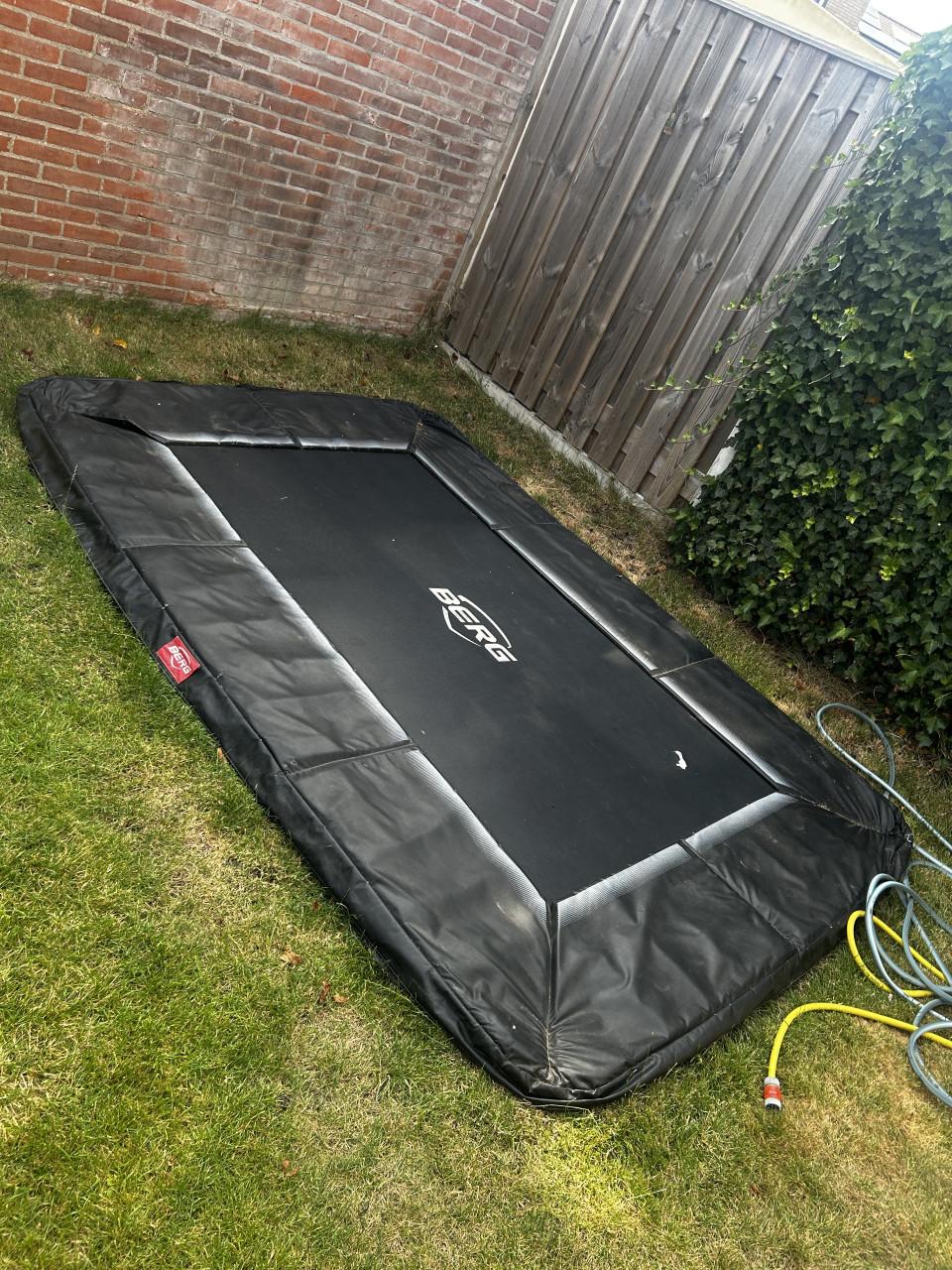 GRATIS BERG trampoline + hoes