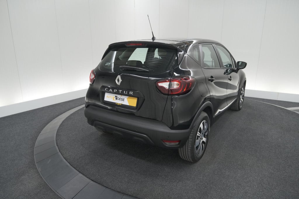 Renault Captur tce 90 limited | parkeersensoren | navigatie | airco | cruis