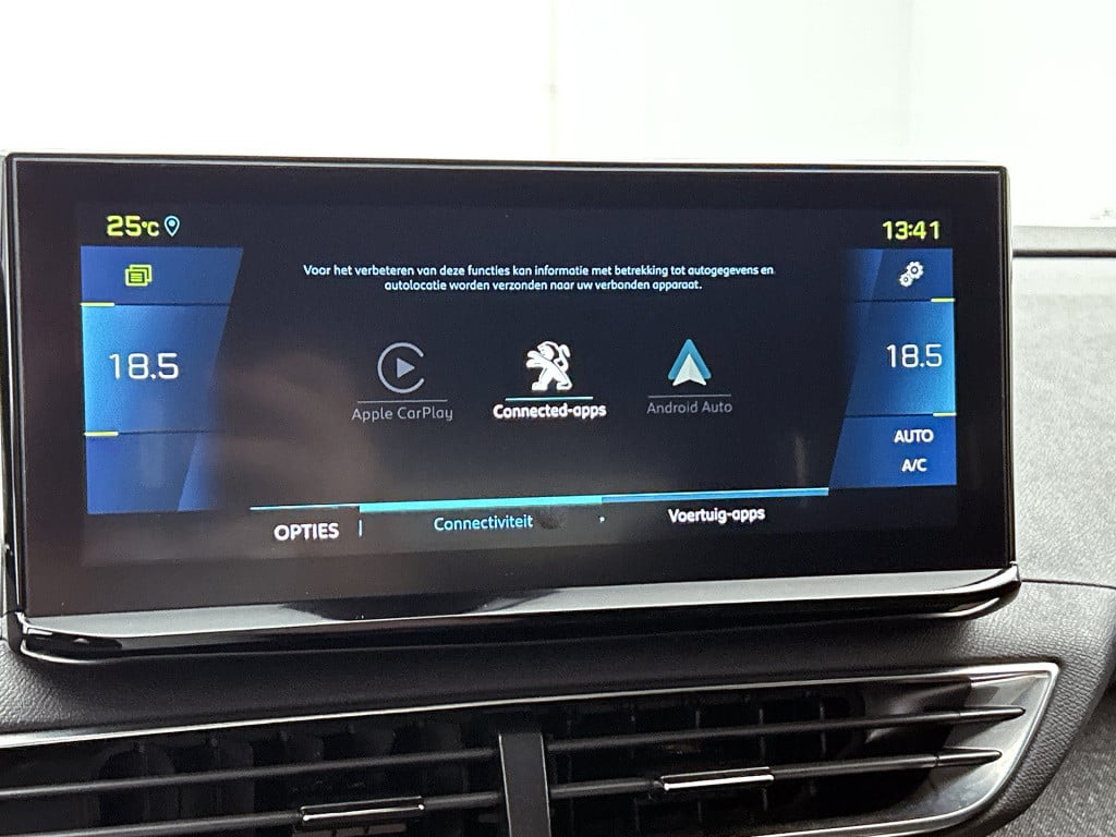 Peugeot 3008 plug-in hybrid 225pk road trip | rijklaar | trekhaak |