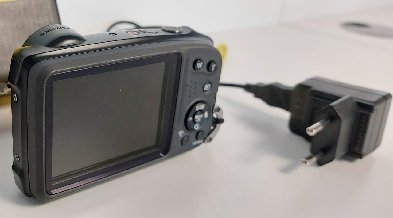 Fujifilm Finepix XP140 geel