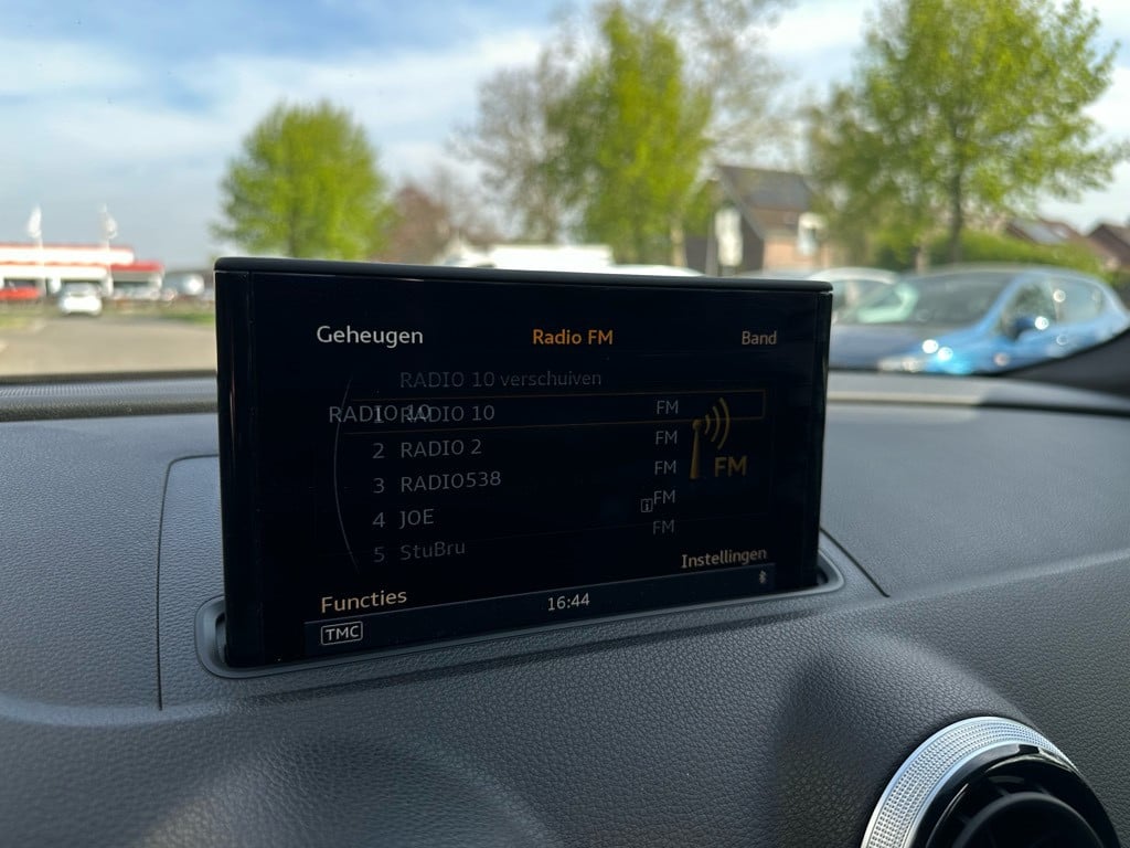 Audi A3 sportback 1.4 e-tron ambition plus // s-line // pano