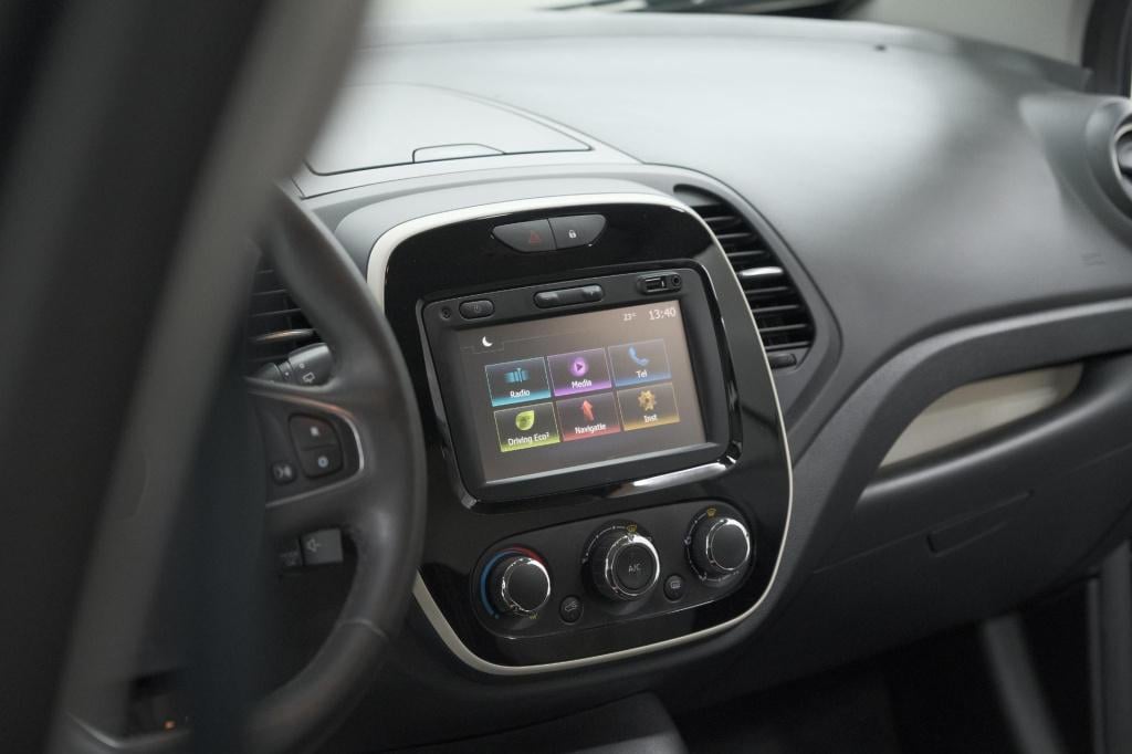 Renault Captur tce 90 limited | parkeersensoren | navigatie | airco