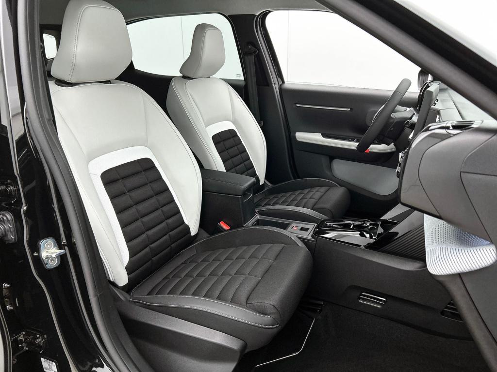 Citroen C3 Aircross hybrid 145pk automaat max 7 persoons | 7 zitplaatsen | 