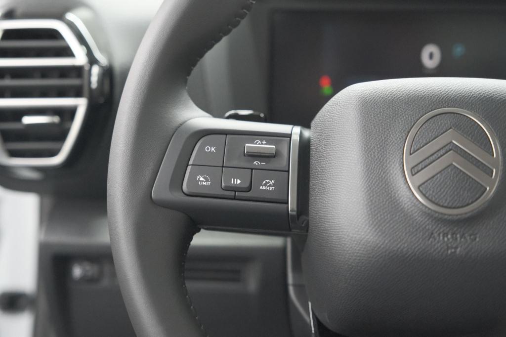 Citroen C4 hybrid 136 e-dcs6 plus | camera | apple carplay | navigatie | pa