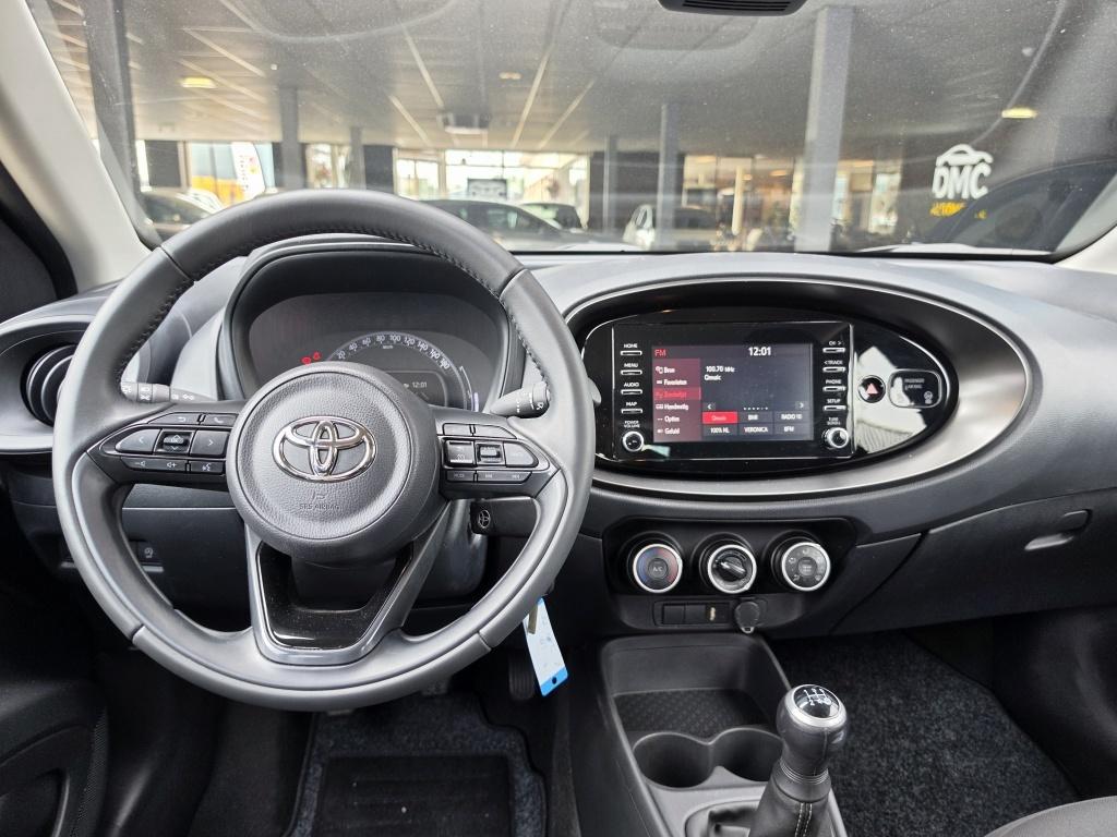 Toyota Aygo x 1.0 vvt-i mt play | adap cruise contr| nap | nieuwe velgen & 