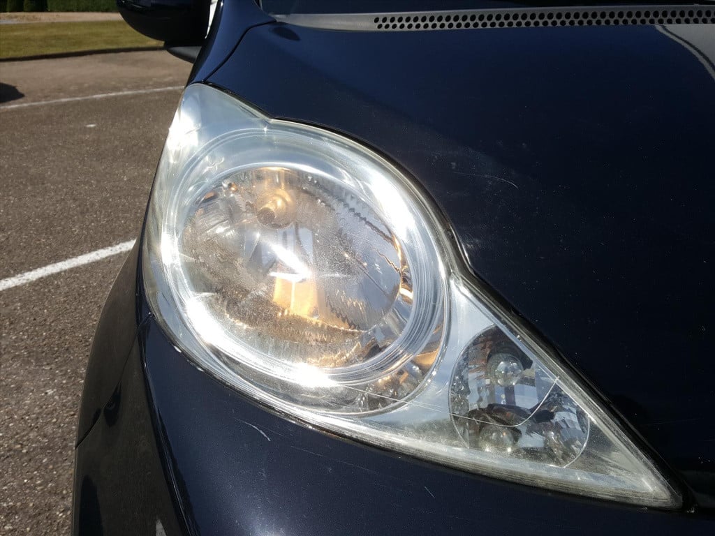 Peugeot 107 1.0 12v 5d 2-tronic automaat airco | lm-velgen | radio met cd-s