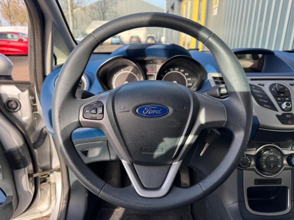 Ford Fiesta 1.25 trend | 67.650km! | airco | nap | bovag garantie