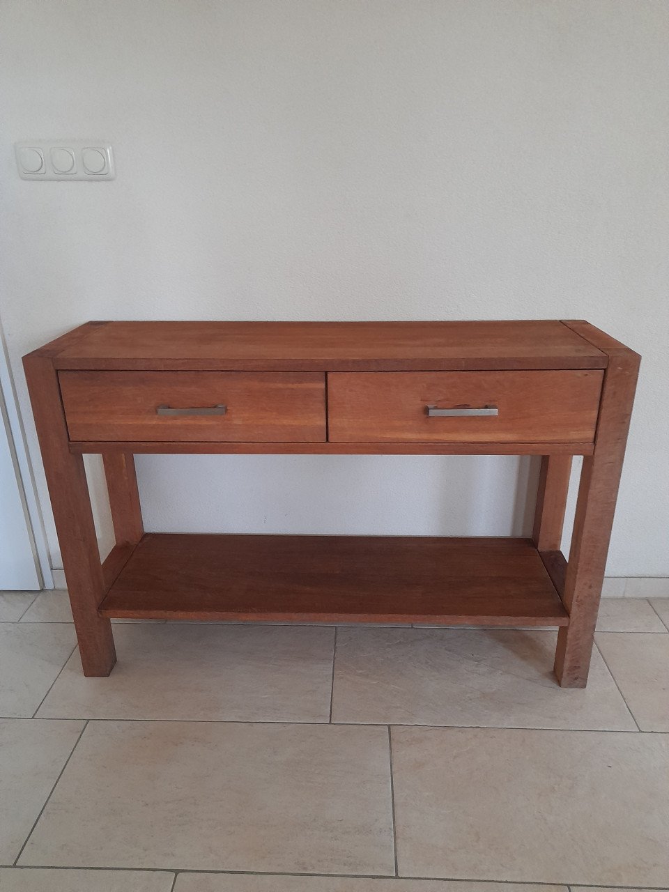 Houten side table  35 x 120 x 80H (in goede staat )
