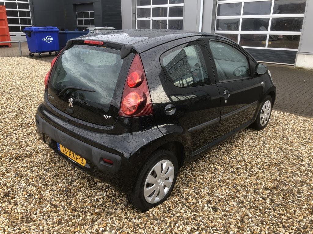 Peugeot 107 1.0 active