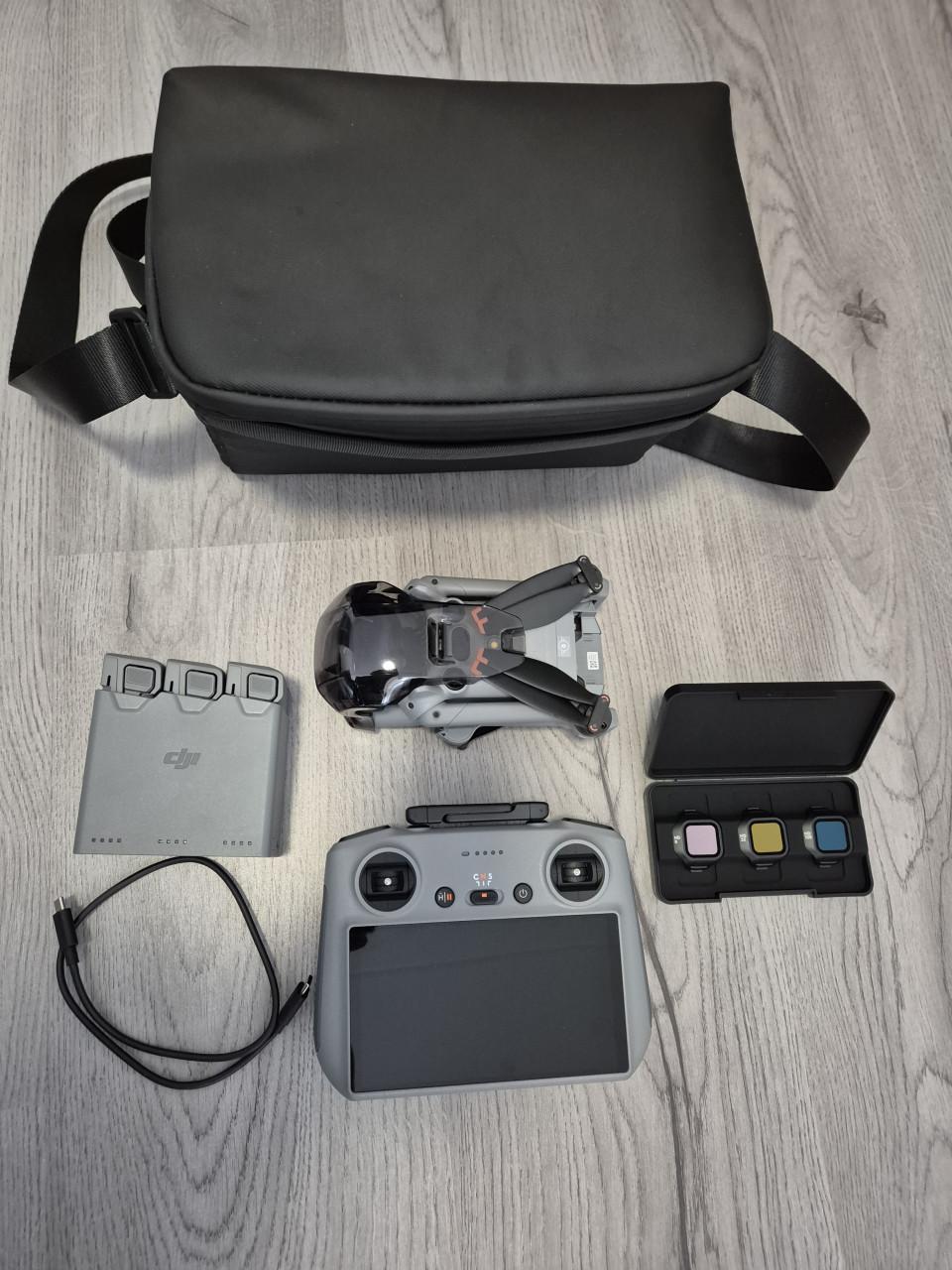 DJI mini 5 pro Fly More Combo + Smart Controller