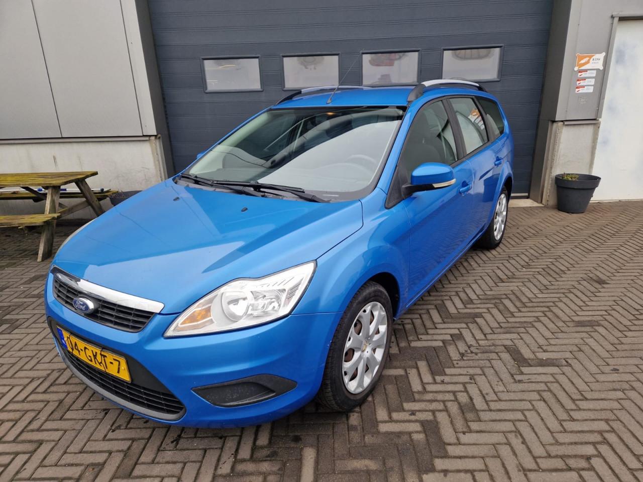 TE KOOP FORD FOCUS 1.6 TREND MET AIRCO EN TREKHAAK