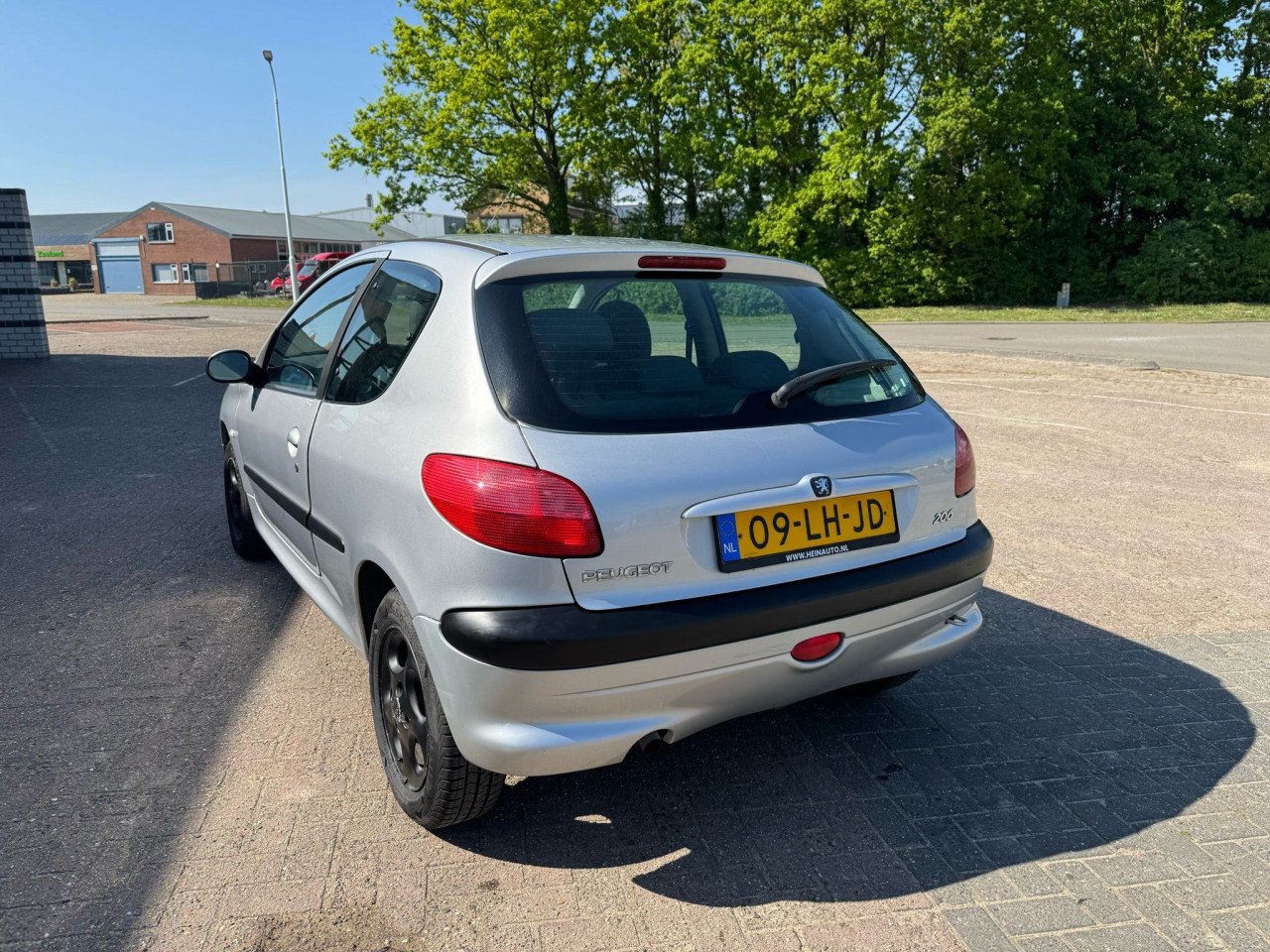 Peugeot 206 bj 2004 1200 euro