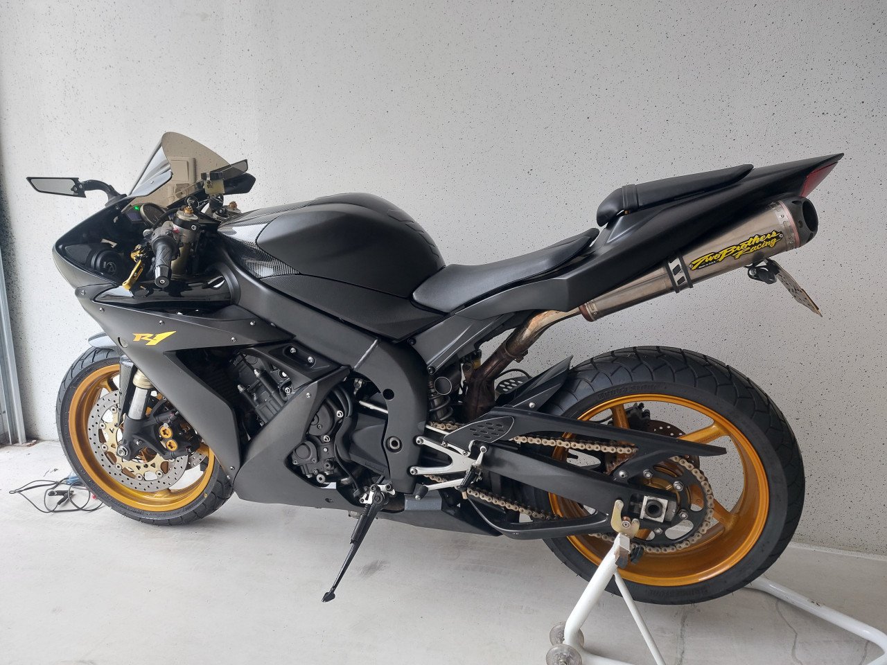 Yamaha r1