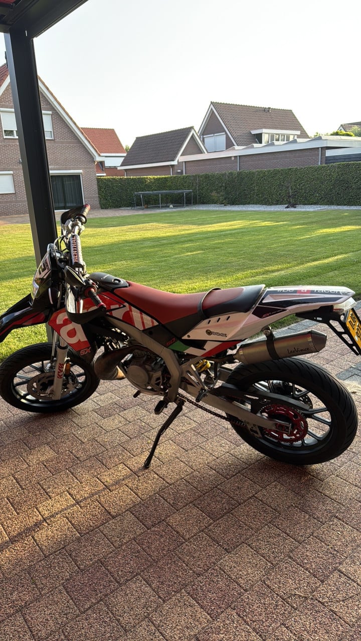 Aprillia SX brommer